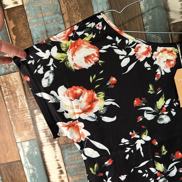 Cyan style medium floral T-shirt top - Picture 6 of 16